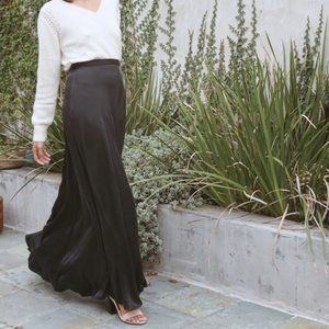 Raven + Lily 100% Silk Black Handmade Flowy Maxi Skirt Size Large NWT